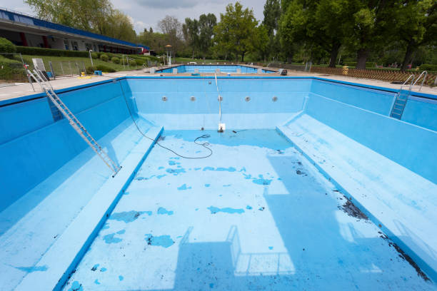 Best Water damage restoration specialists  in Akron, CO